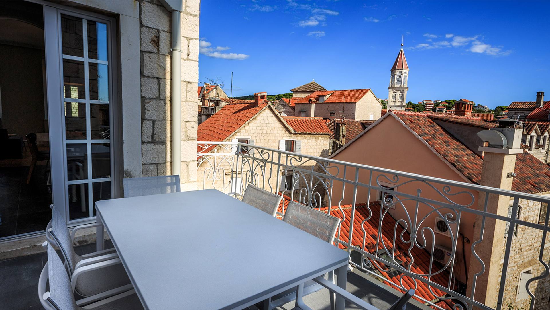 360 panorama on the old town from the terrace